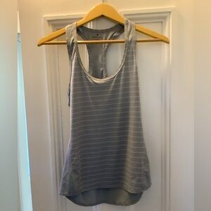 EUC Athleta Racerback Gray/ White Striped Scoop Neck Workout Tank Top SZ XS